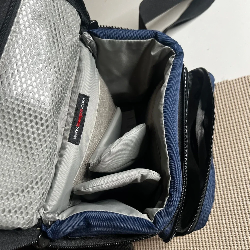 Lowepro Nova 1 Camera Bag Navy Blue Black Padded Shoulder Strap Belt Loops